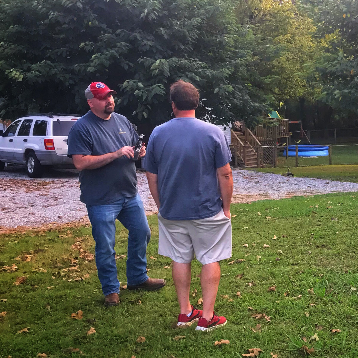 johnW Two guys talking.